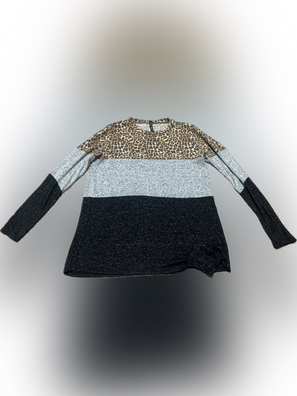 Leopard Yoke Colorblock Crewneck Sweater - Black & Gray